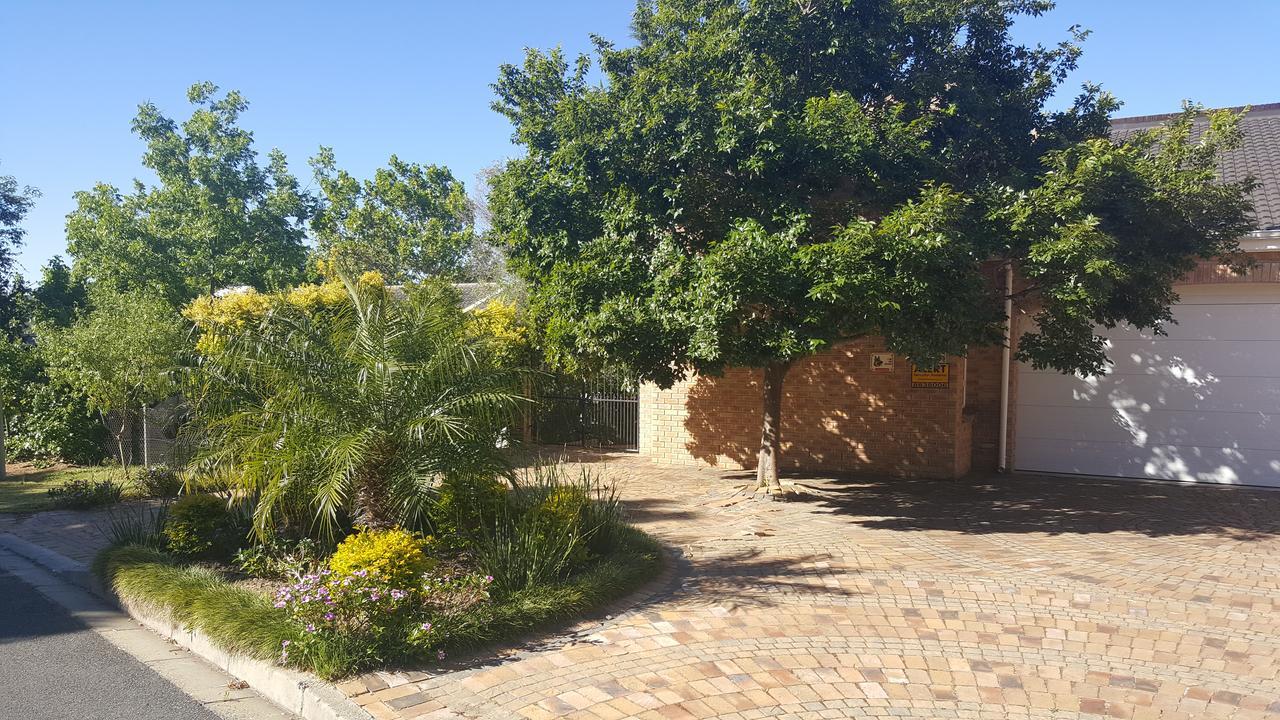 Edelweiss Bed & Breakfast Stellenbosch Extérieur photo